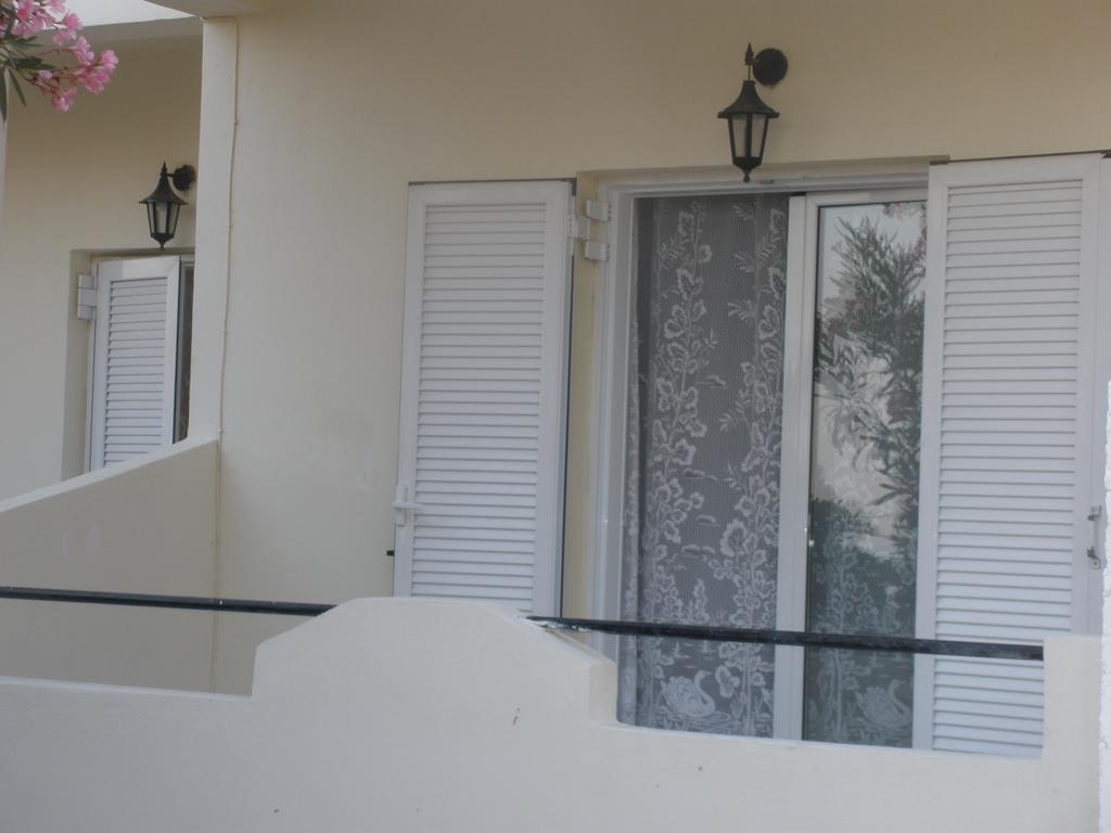 Tony'S Apartments Agios Georgios (Corfu) Exterior foto